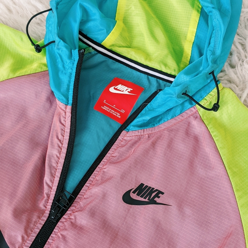 Nike Tech Hyperfuse Windrunner Jacket